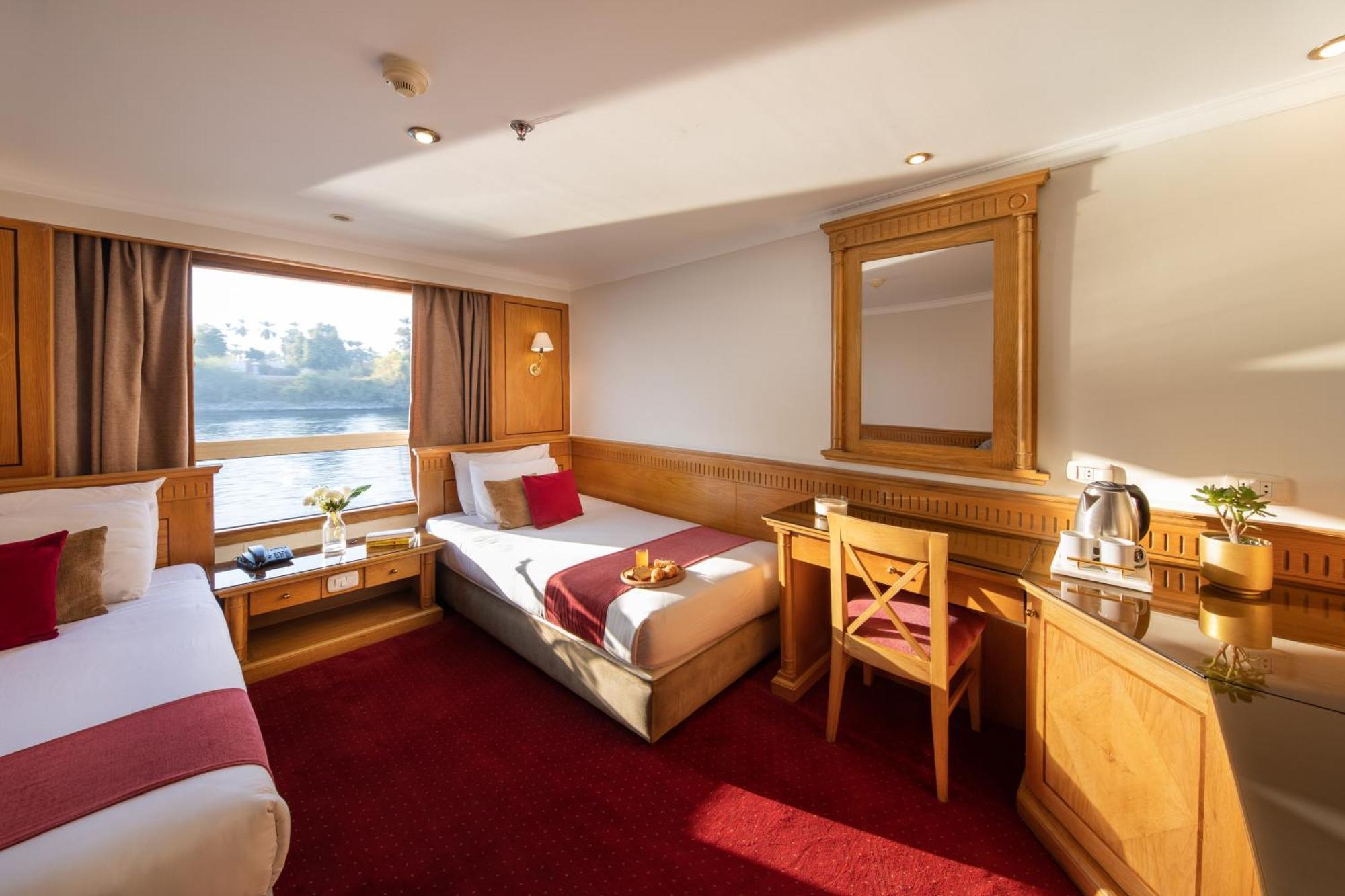 Ms Chateau Lafayette Nile Cruise - 4 Nights From Luxor Each Monday And 3 Nights From Aswan Each Friday Exterior foto